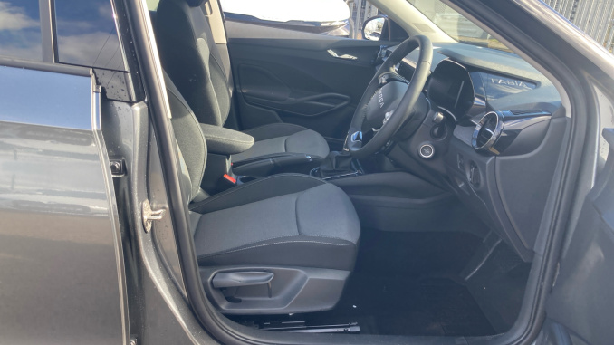 Skoda Fabia 1.0 TSI 116 Design Edition 5dr DSG Petrol Hatchback - Image 15